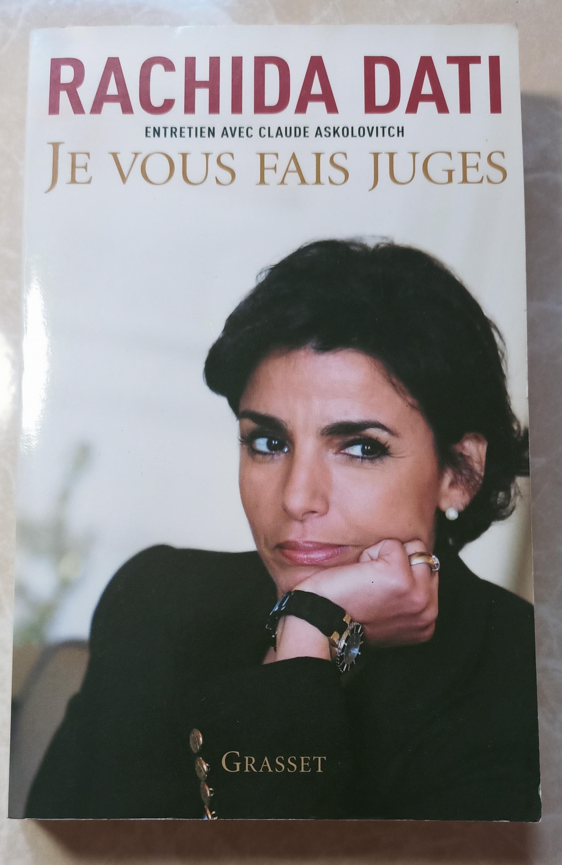 Je vous fais juges